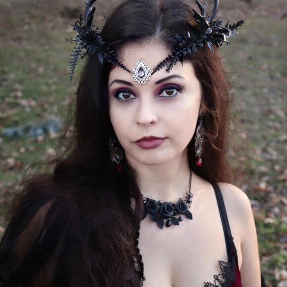 Black Flower Antler Crown Gothic Elf Headpiece Renaissance Faire Accessory main image 8